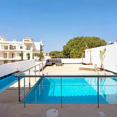 Vakantiehuis Com Piscina E Wifi