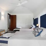 Com Piscina E Wifi بيت للعطل فيلامورا